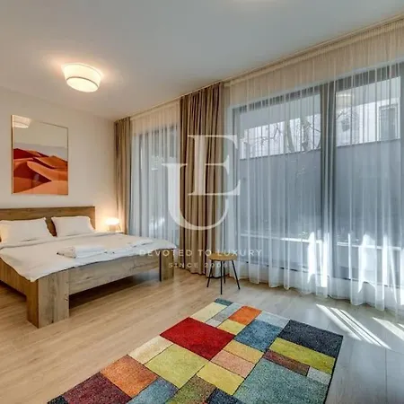 Amsterdam: A Lovely Flat! 索菲亞