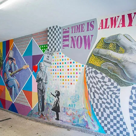 Amsterdam: A Lovely Flat! Апартамент София